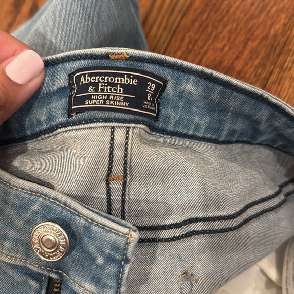 Abercrombie and Fitch High Rise Super Skinny Blue Women's Jeans - Picture 3 of 3